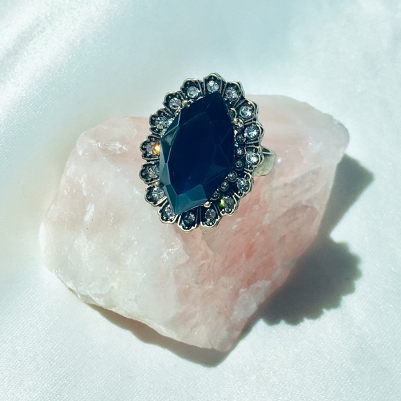 Chloe + Isabel Jewelry - Chloe + Isabel Parisian Belle Statement Ring New